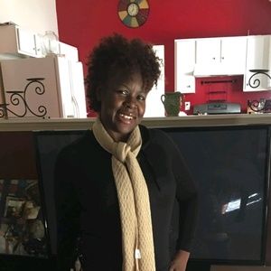 Meet your Posher, Renisha